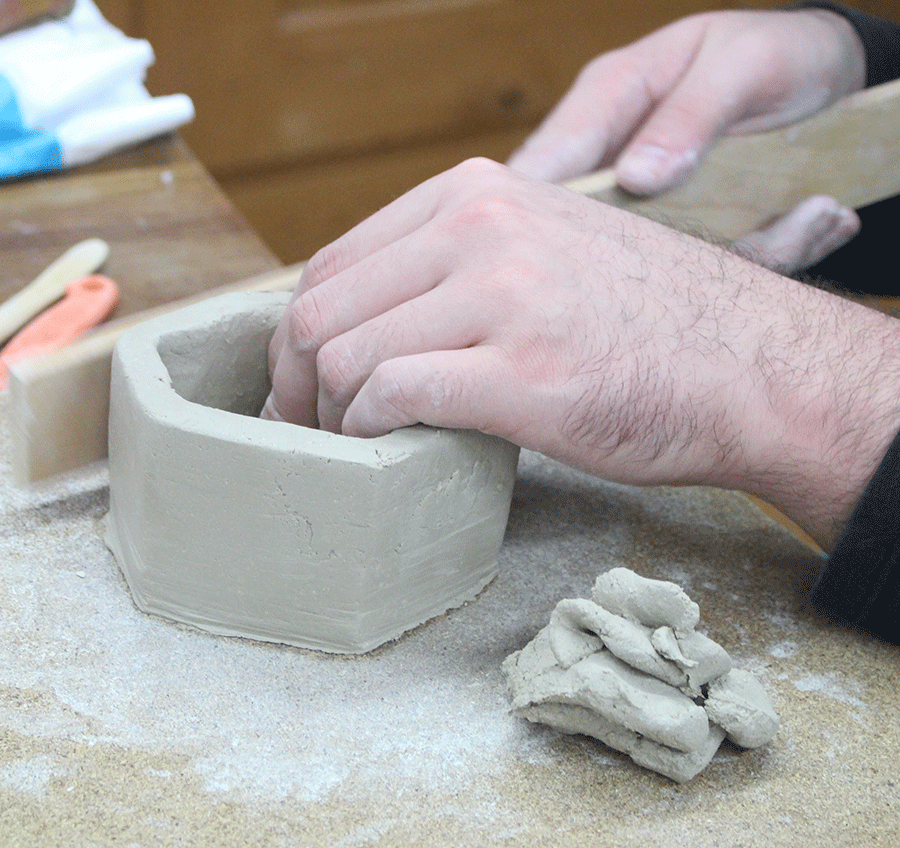 Gestalte wie ein*e Produktdesigner*in Keramikkurs  für Jugendliche von 12 – 15 Jahre